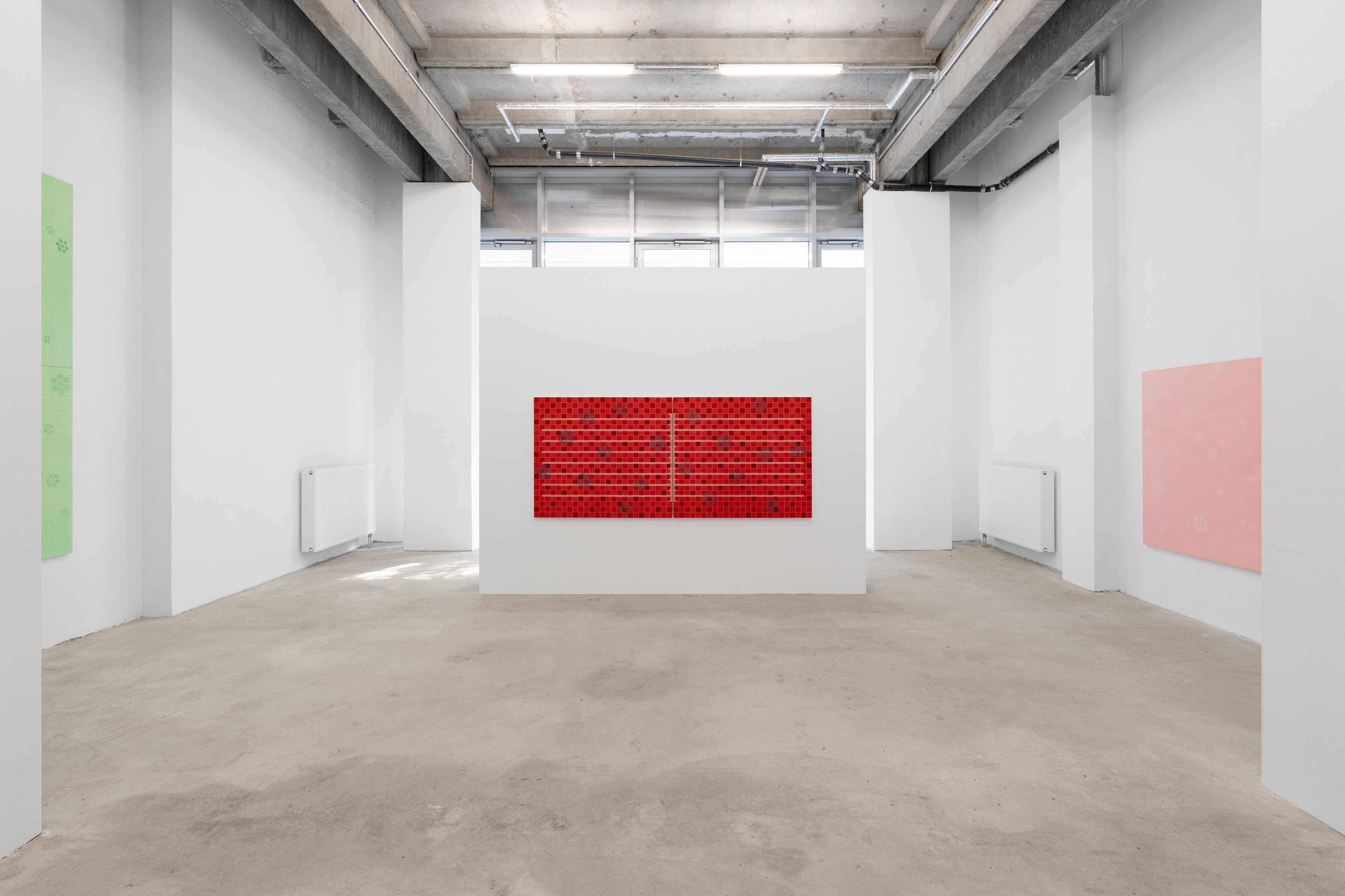 Hanna Hur, Angel ix, 2025 Acrylic, color pencil, flashe and pigment on canvas, 111.8 × 255.1 cm 44 × 100 7/16 in, documentation by Joanna Wilk, Courtesy of Sweetwater