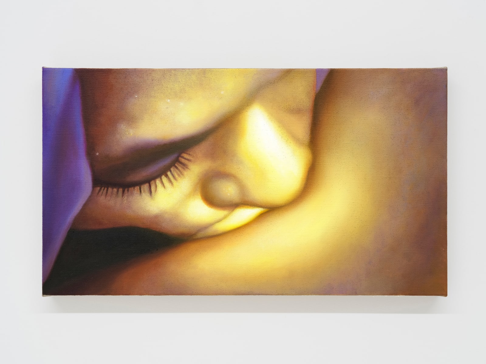 TAO SIQI 陶斯祺 NIGHT FANGS 夜牙, 2025, oil on canvas 布面油画, 40 x 50 cm / 16 x 19 1/2 in, courtesy of the artist and Capsule