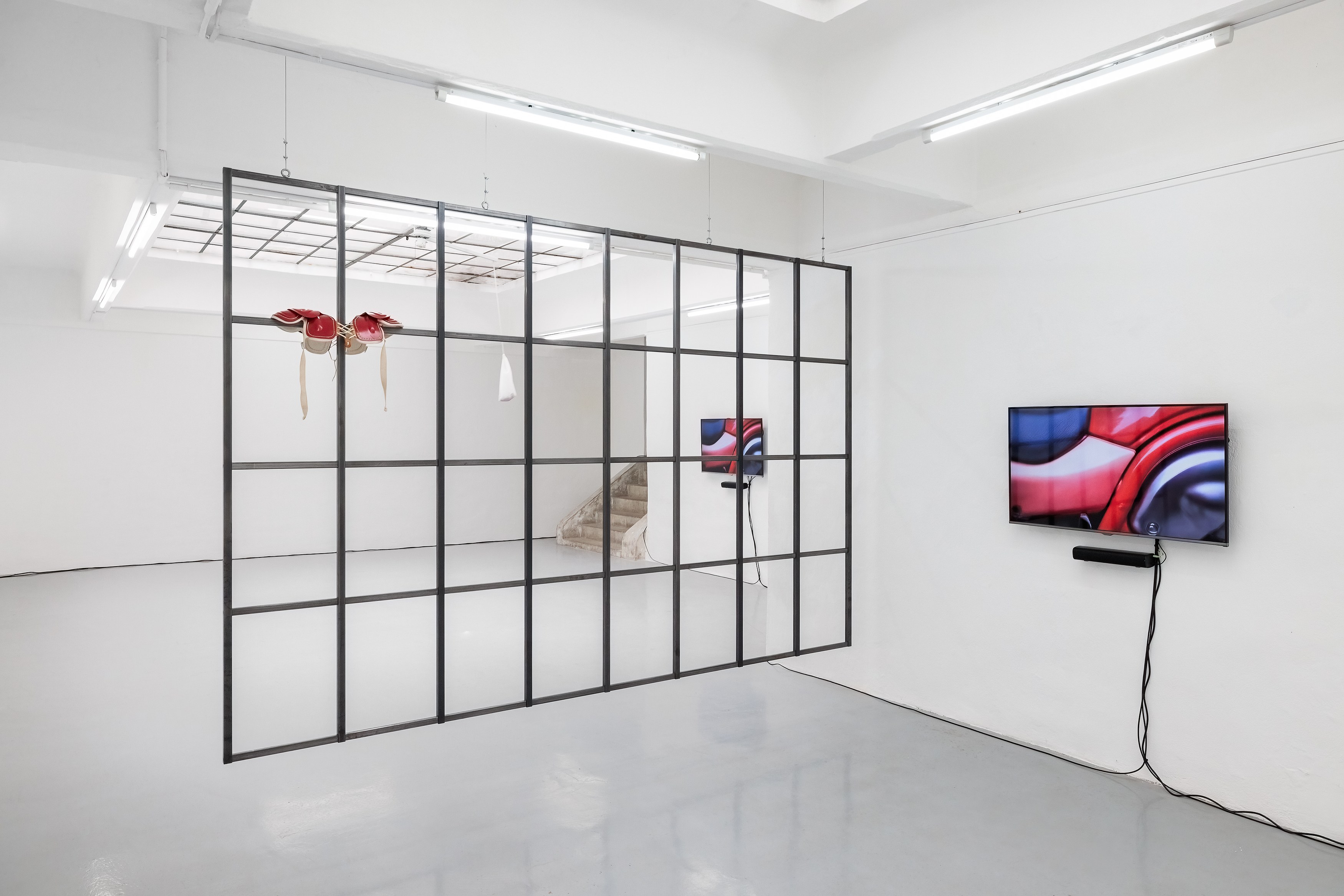 Installation view, The Invisible Hand (2025), Images courtesy of the artists and GIANNI MANHATTAN. Photos by kunstdokumentation.com