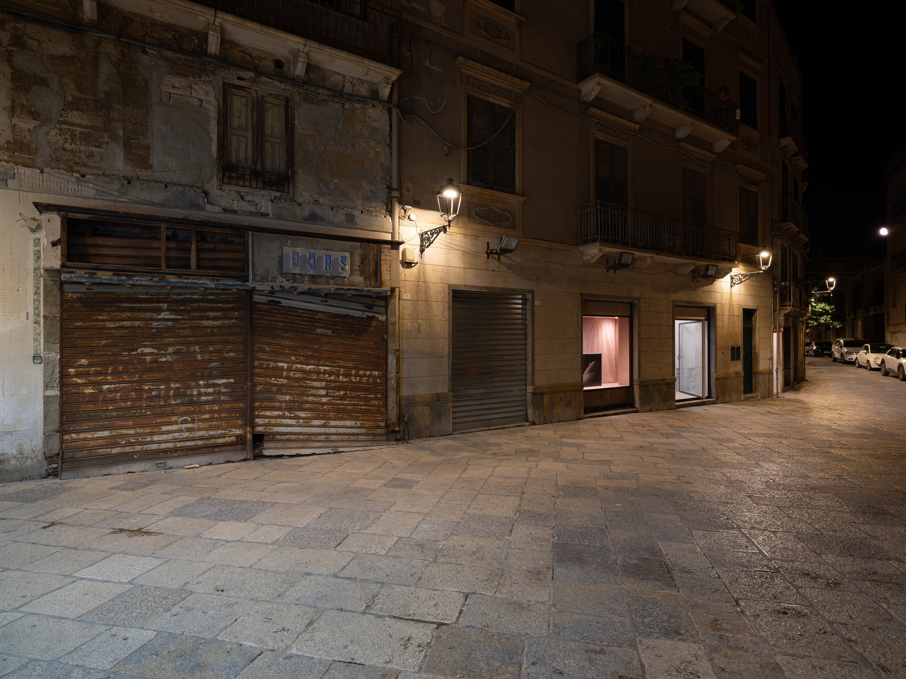 Installation View, "The brain is not a ready–made machine" (2025), Courtesy of the artist and INCURVA.