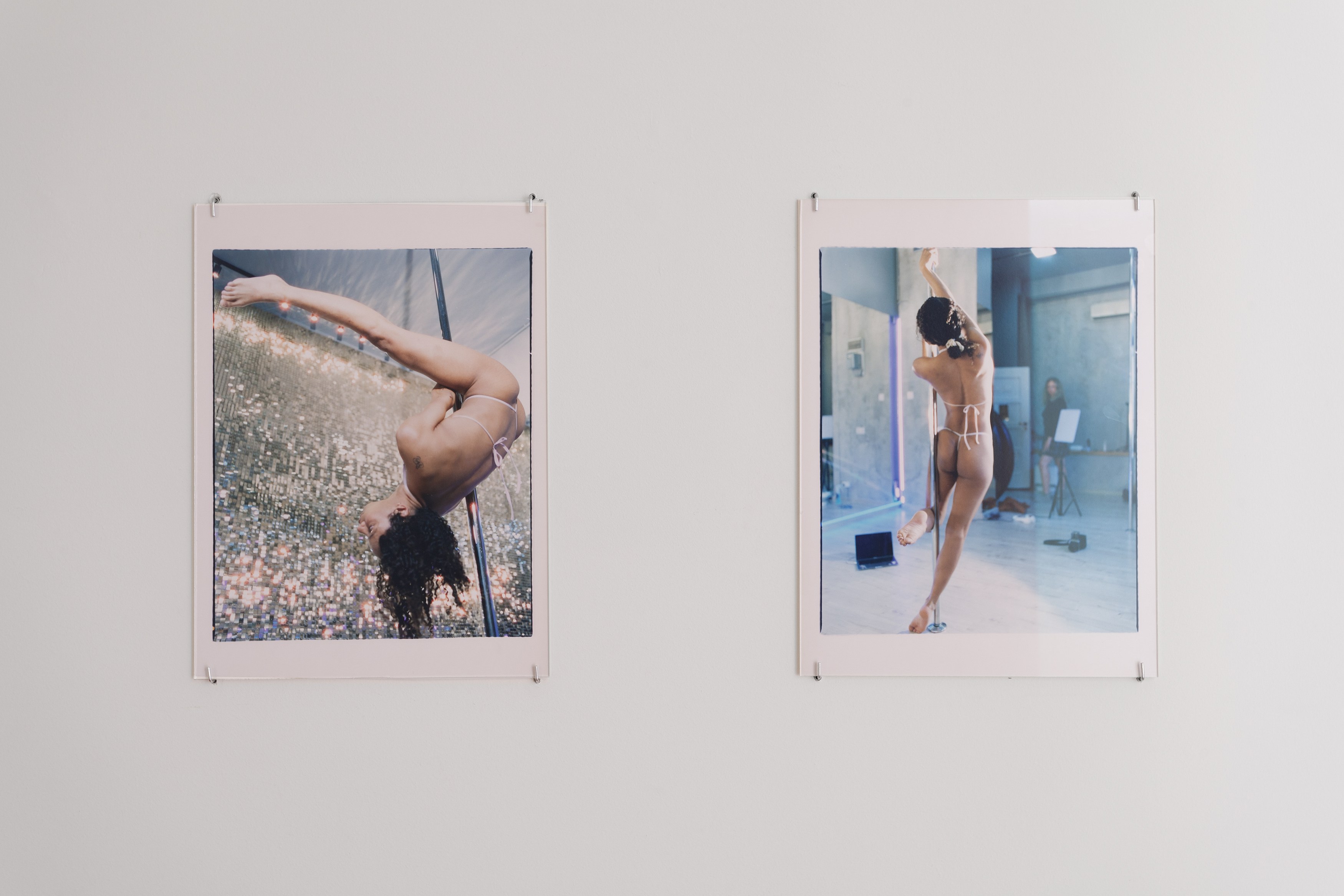 Installation View, HER (2025), courtesy of the artist and Radio Athènes. Installation photos by Yiannis Hadjiaslanis.