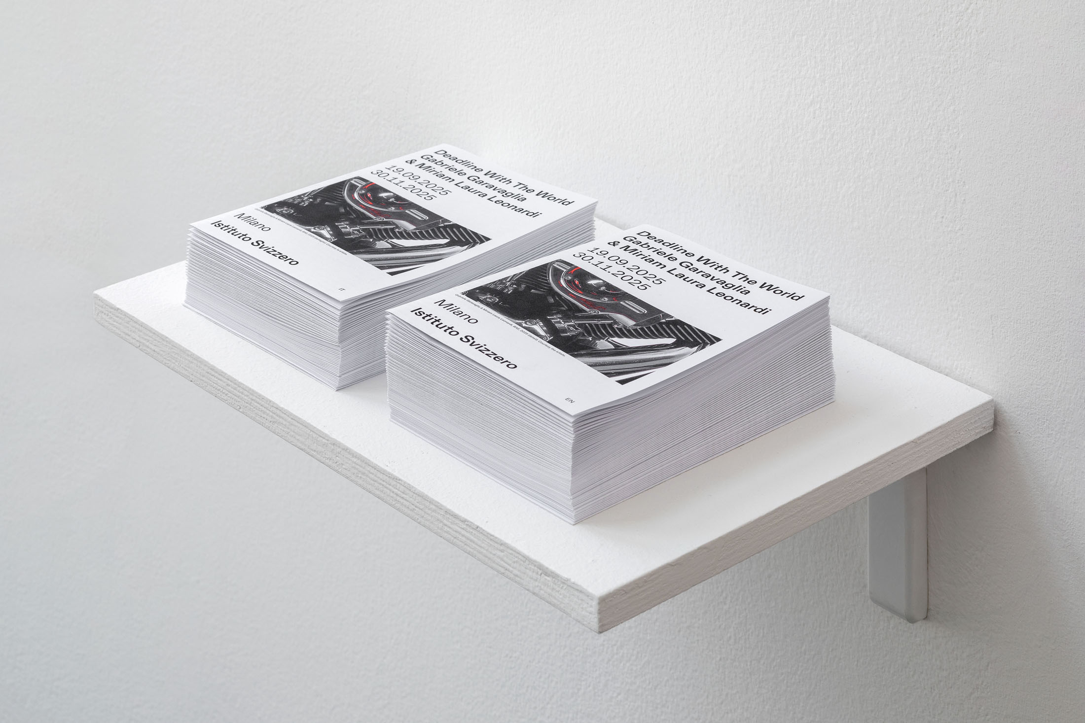 Gabriele Garavaglia & Miriam Laura Leonardi, Deadline With The World, Installation view, Istituto Svizzero, Milano, 2025 © Giulio Boem