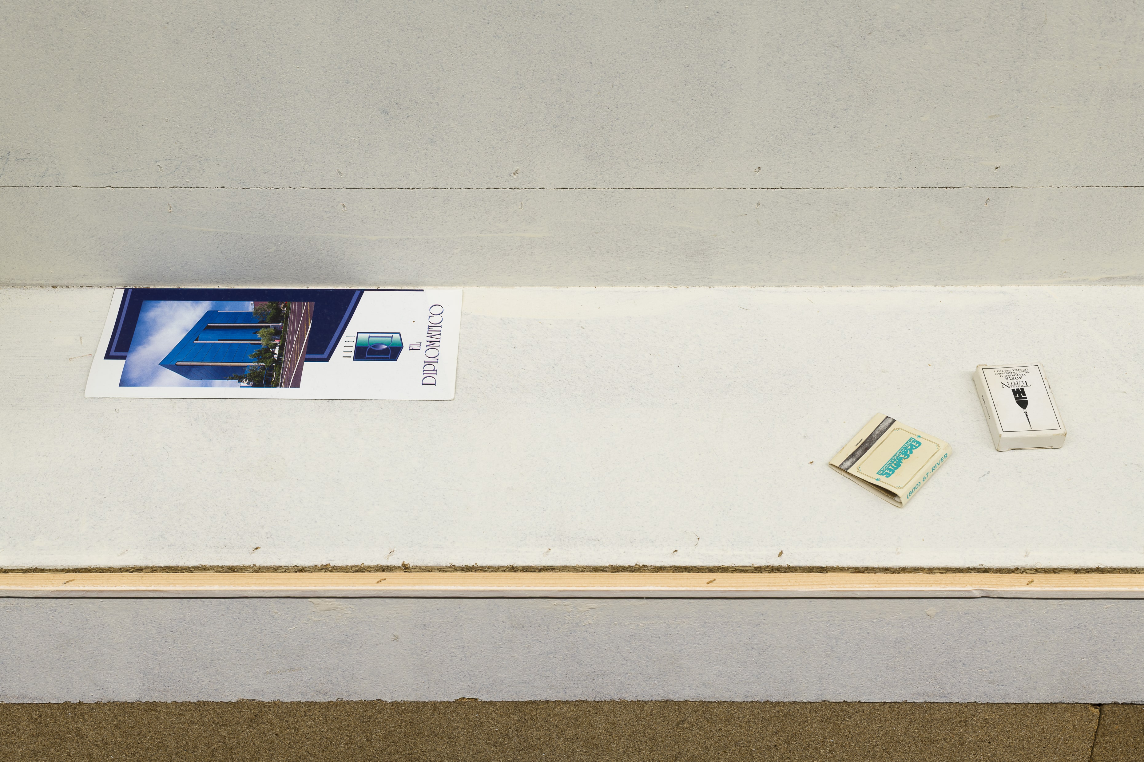 Manfred Pernice, estrel-docx, 22.11.2025 - 24.01.2026. Courtesy the artist and Galerie Neu, Berlin. Photographed by Stefan Korte.