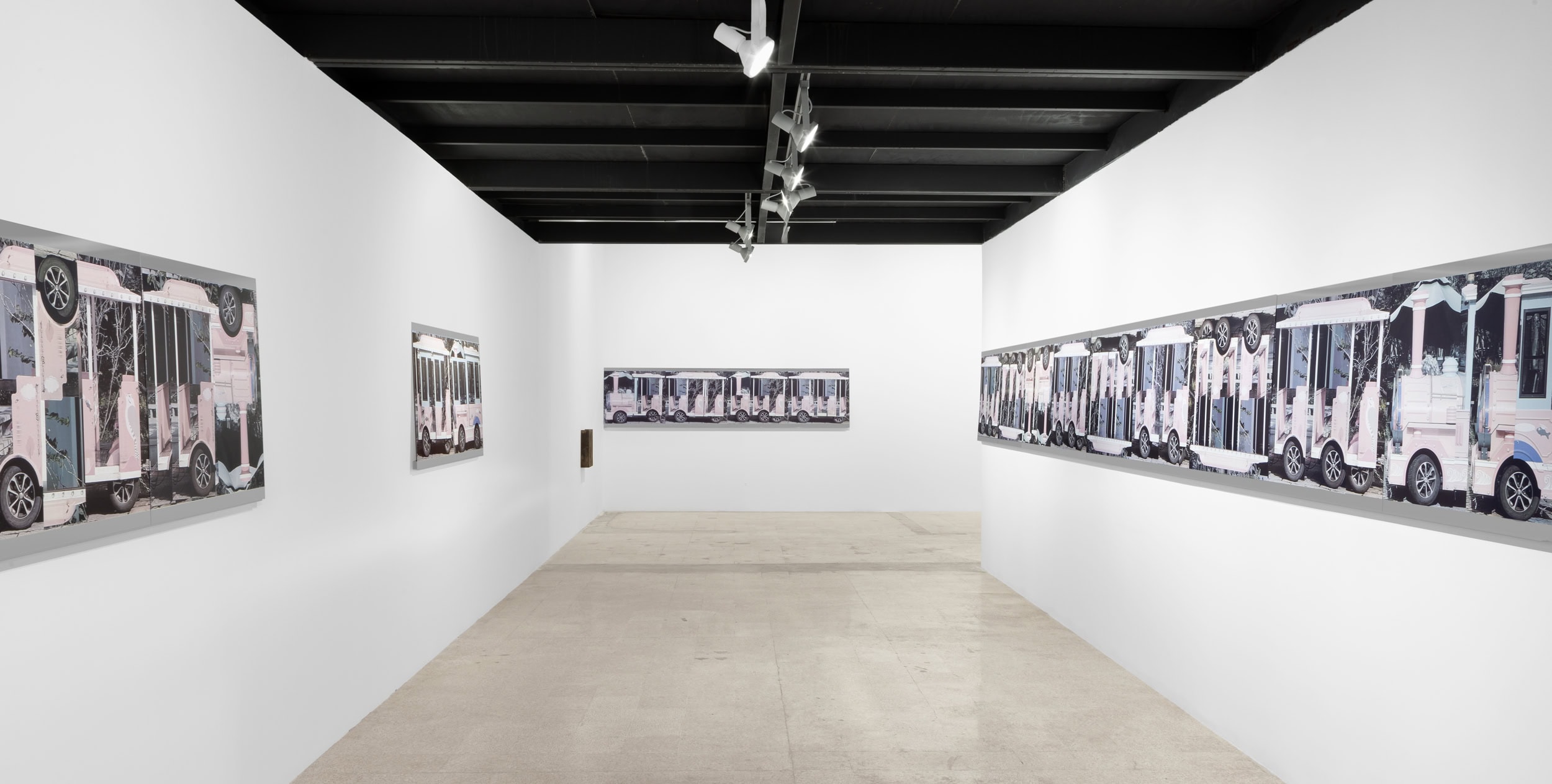 Installation view, ADICIÓN, SUSTRACCIÓN, MULTIPLICACIÓN, 2025, courtesy of the artist and House of Gaga.