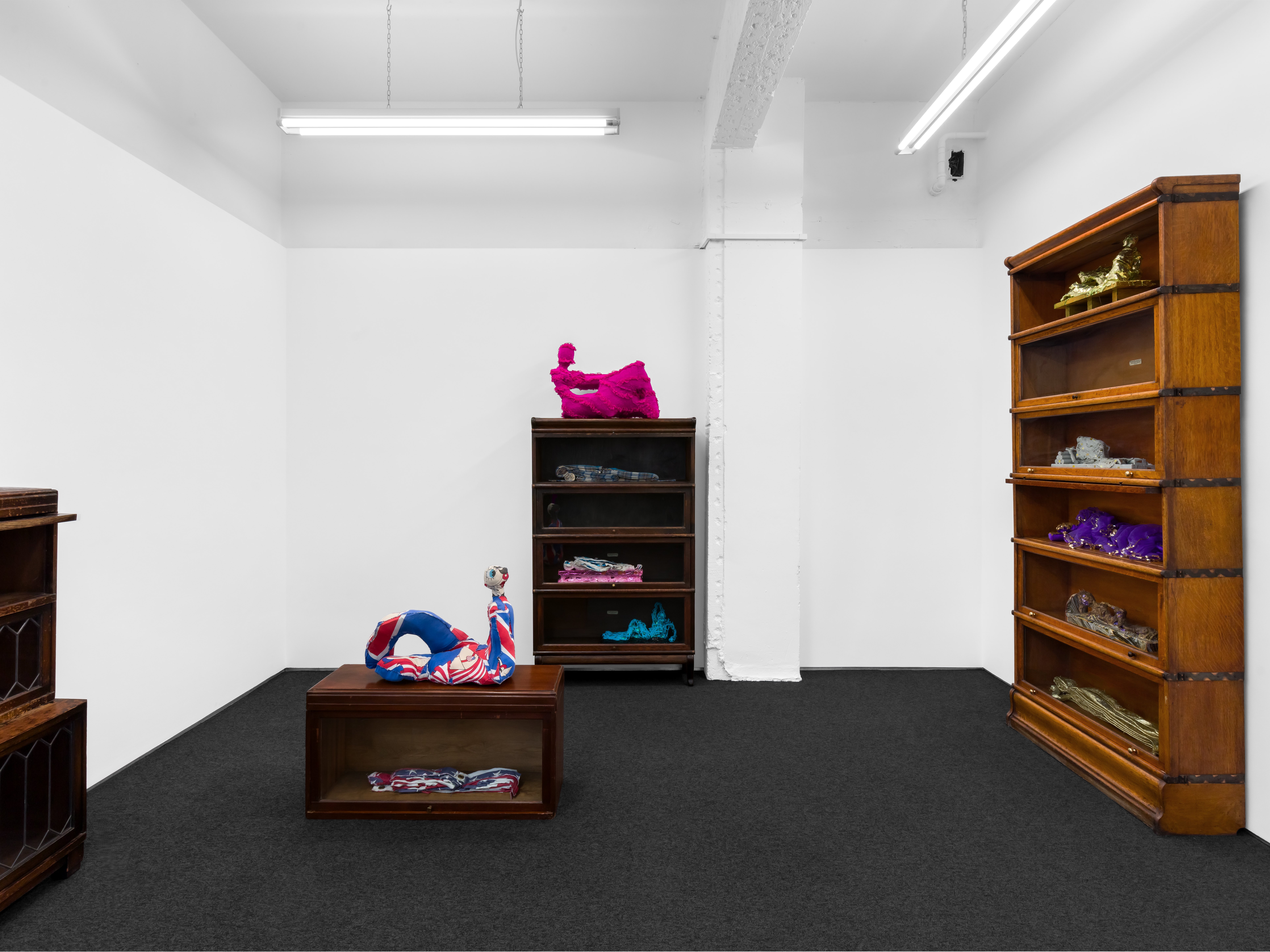 The Elizabethan Lumber Room