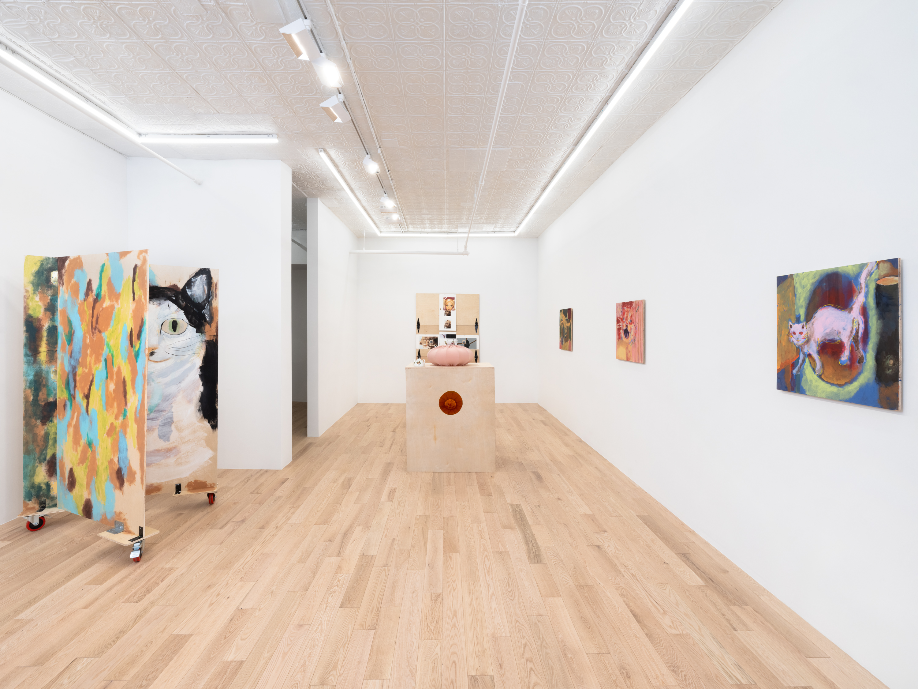 Installation view, Ravi Jackson, Handholders, Page (NYC), 2026. Courtesy of the artist and Page (NYC).