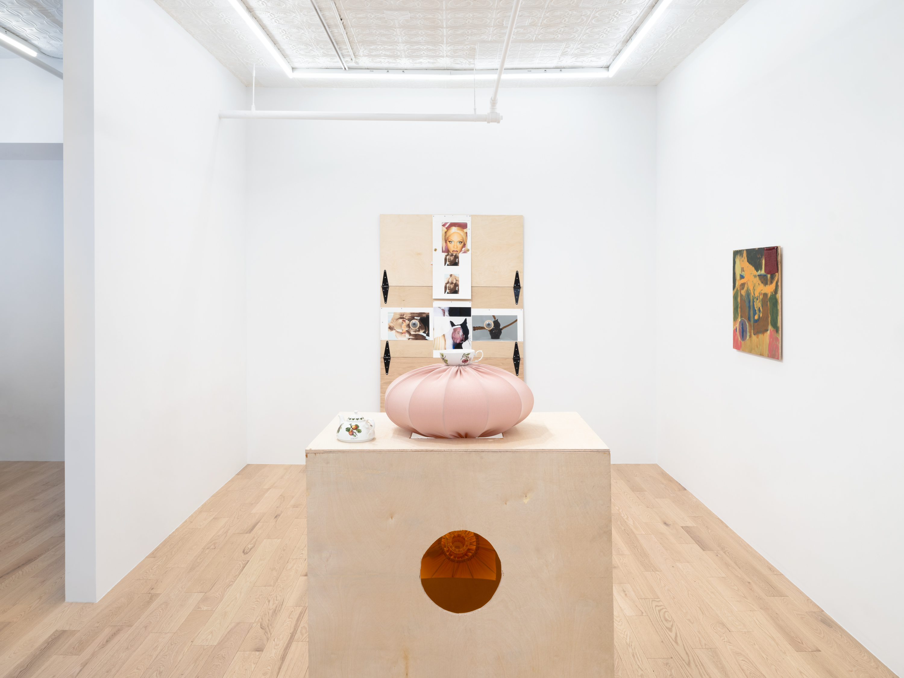 Installation view, Ravi Jackson, Handholders, Page (NYC), 2026. Courtesy of the artist and Page (NYC).