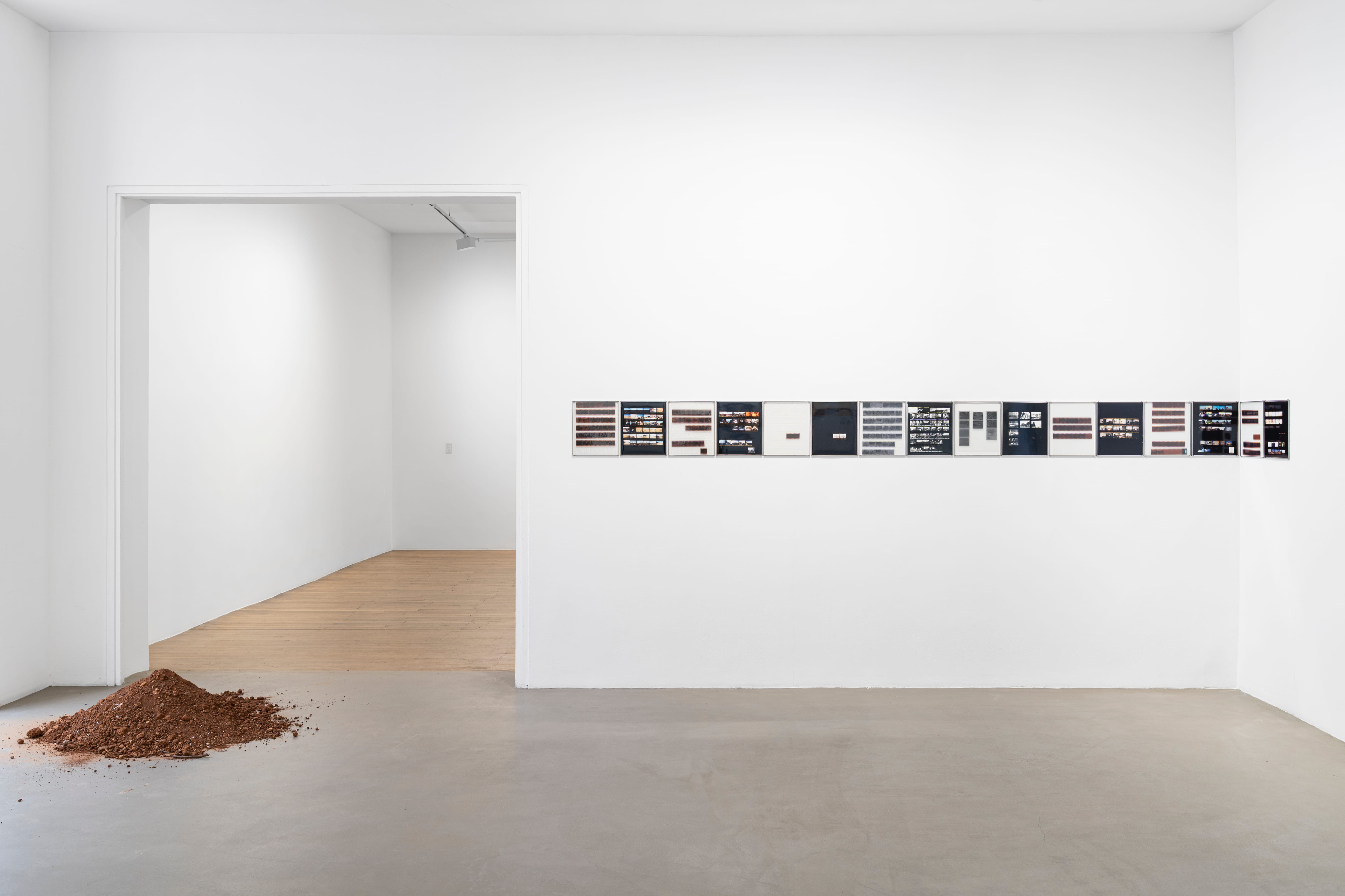 Lydia Ourahmane, 1752 Photos, exhibition view, Galerie Chantal Crousel, Paris (2026). Courtesy of the artist and Galerie Chantal Crousel. Photo: Jiayun Deng —Galerie Chantal Crousel.