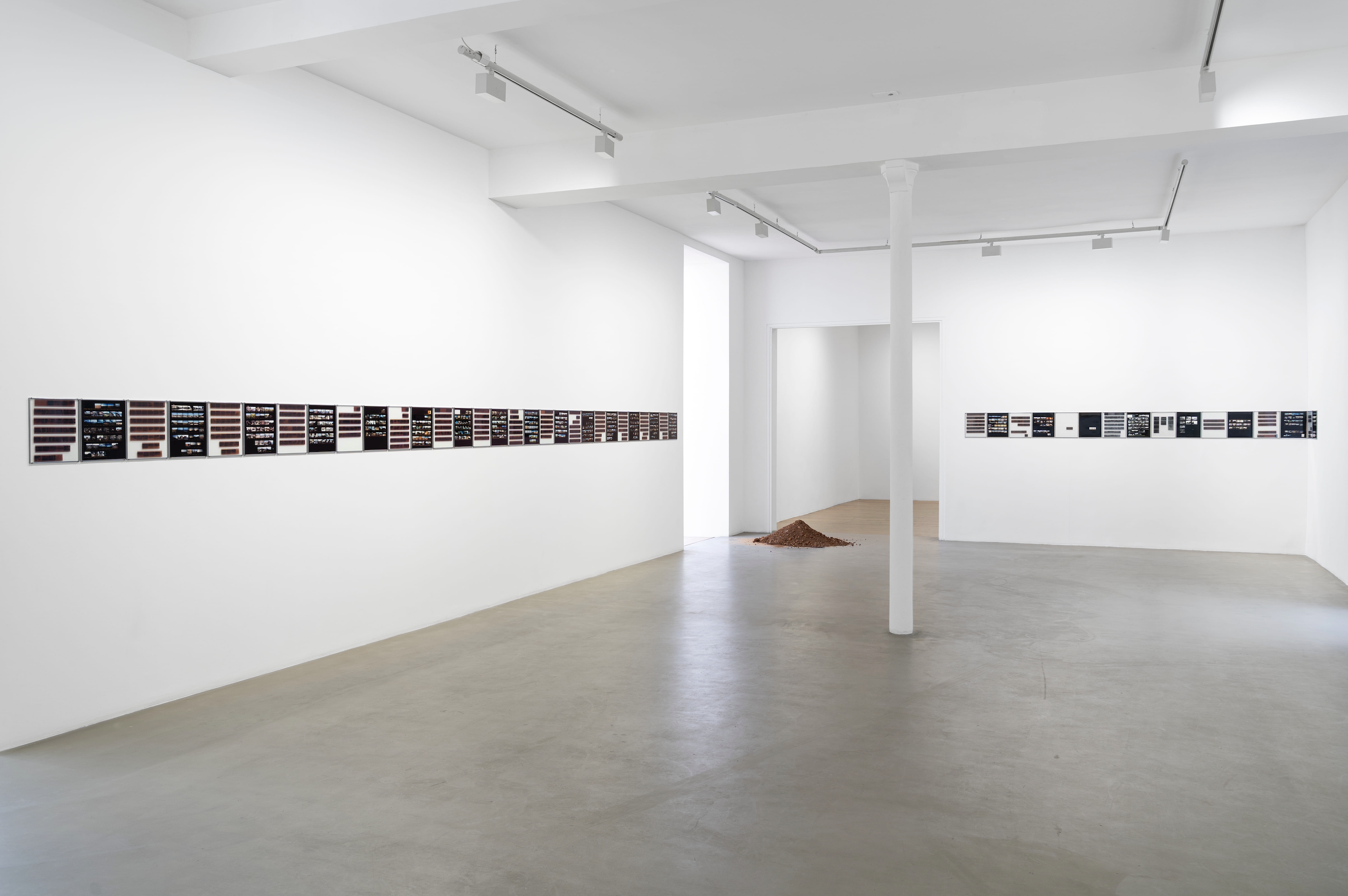 Lydia Ourahmane, 1752 Photos, exhibition view, Galerie Chantal Crousel, Paris (2026). Courtesy of the artist and Galerie Chantal Crousel. Photo: Jiayun Deng —Galerie Chantal Crousel.