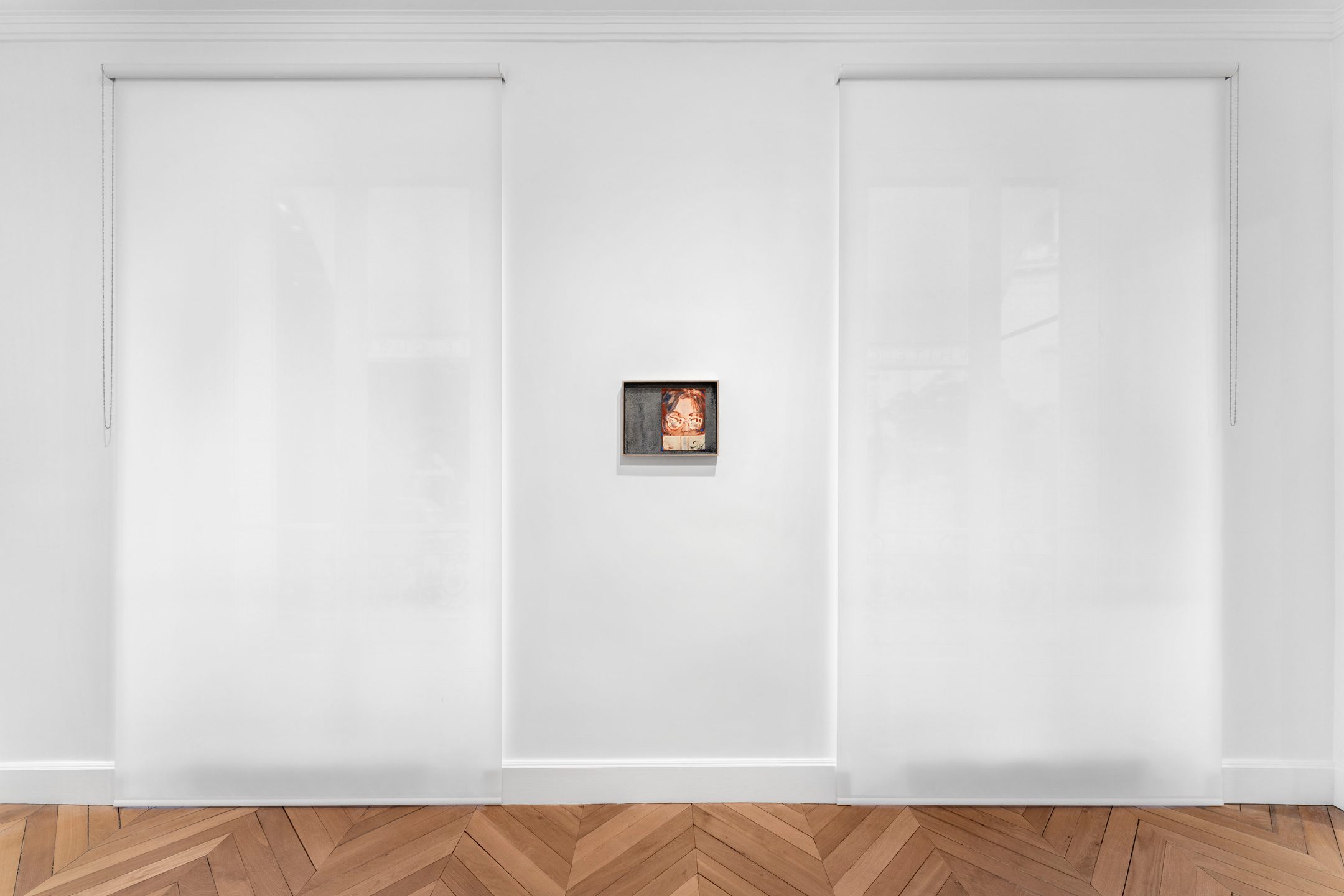 Installation view, Suleman Aqeel Khilji: Transmission | نشریات - Courtesy of the artist and White Cube, Paris, 2026.