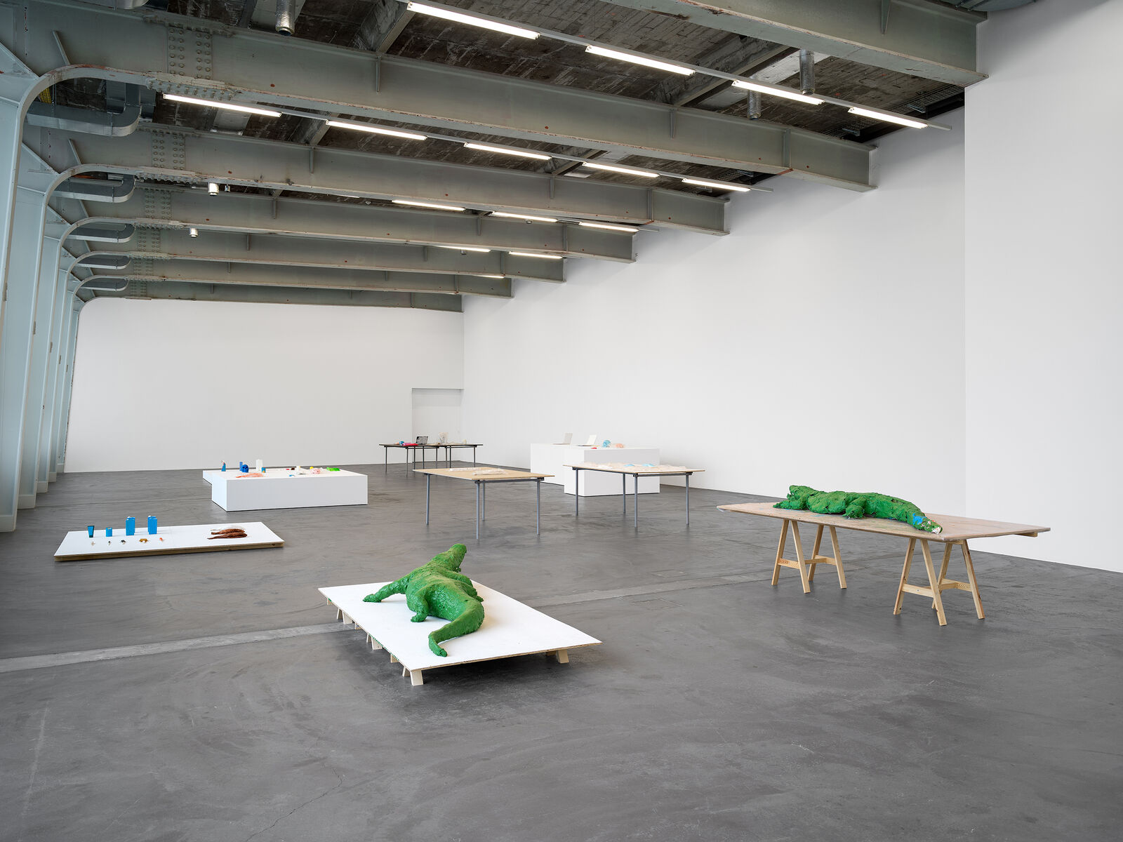 Installation view, Henrik Olesen: Copies of real-life objects, tools and food, 2026. Courtesy of the artist and Kunsthalle Zürich. Image: Cedric Mussano.