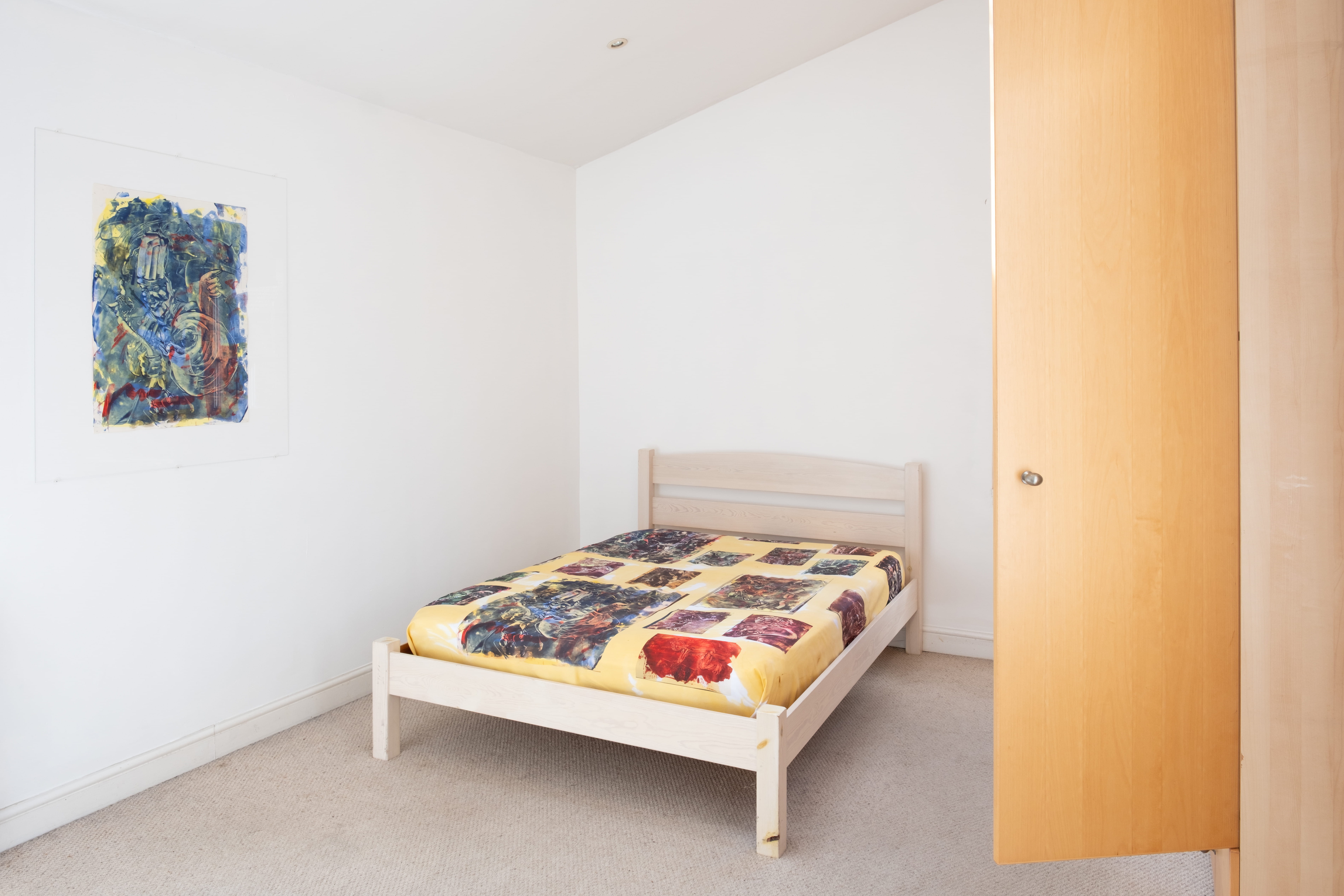 Dana Munro, Bed sheet, 2026, acrylic, polyester. Courtesy of the artist and Flat Time House, London.