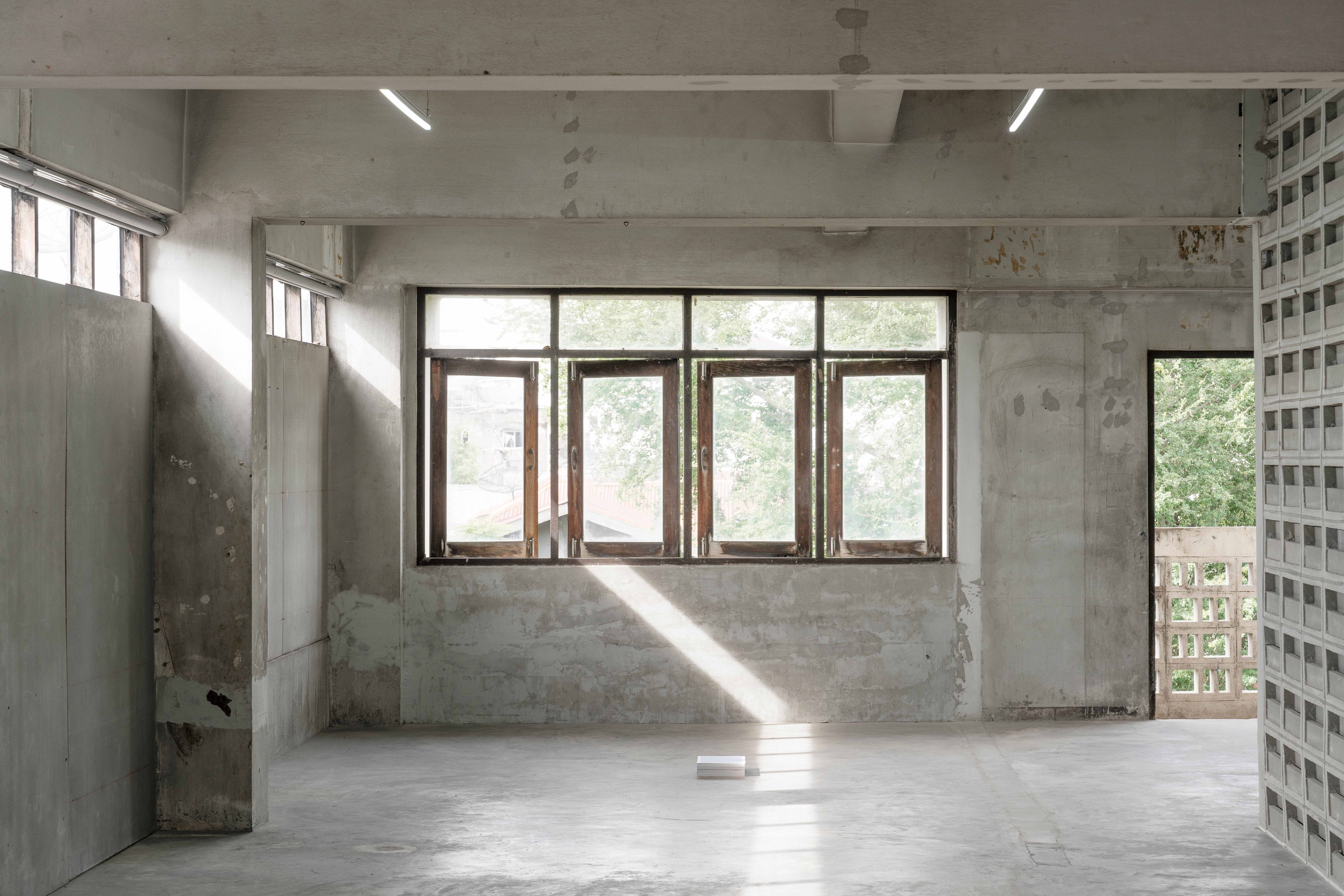 FELIX GONZALEZ-TORRES, “Untitled”, 1991, Print on paper, endless copies, 3 1/4 inches at ideal height x 11 x 8 1/2 inches (original paper size), Edition of 1, 1 AP, Courtesy of Collection of Alejandra Rios and Mercedes Saenz, Mexico City. Photography by Atelier 247, courtesy of Storage Art Space