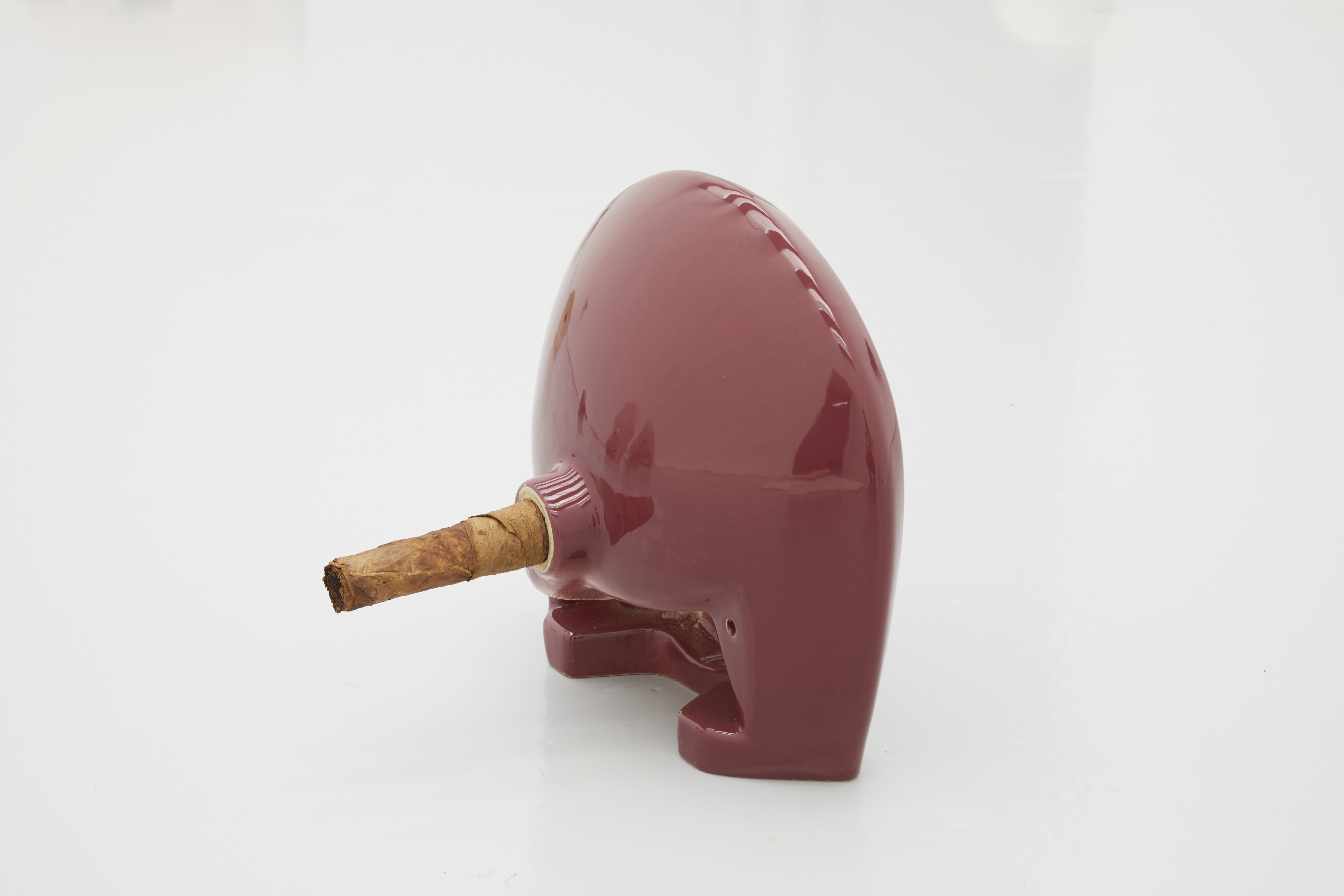 Nina Beier, Plug, 2018, Courtesy the artist, Photo Stuart Whipps.