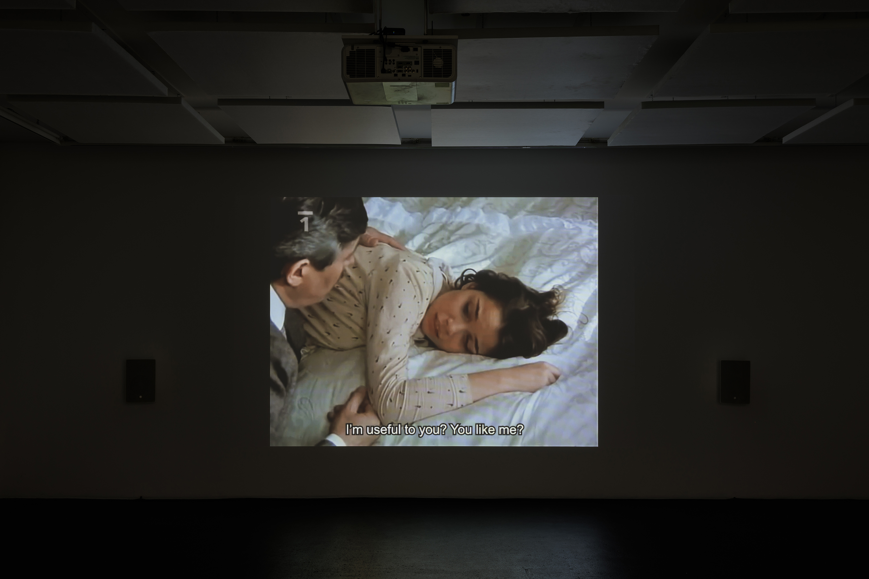Installation view, Lucy McKenzie: Plastic Newspaper (2026), Crac Occitanie, Sète. Náhrdelík (Necklace) II (Loos’ dream), 2024. Digital film, 17 min 38 sec, video projection. Courtesy of Lucy McKenzie. Photo: Useful Art Services.