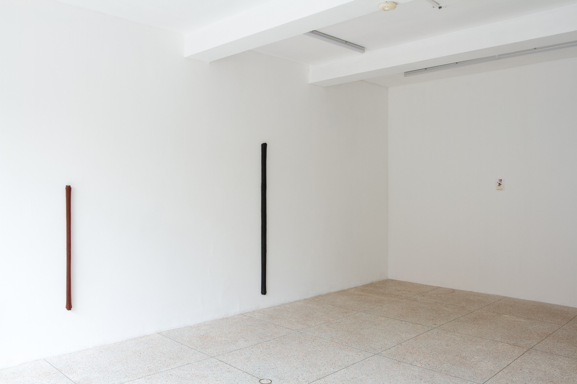 Installation view, Tayler Buss, Mahshid Rafiei, Anna Rubin, Justin Tenney at Chris Andrews (2026). Courtesy of the artists and Chris Andrews, Montréal.