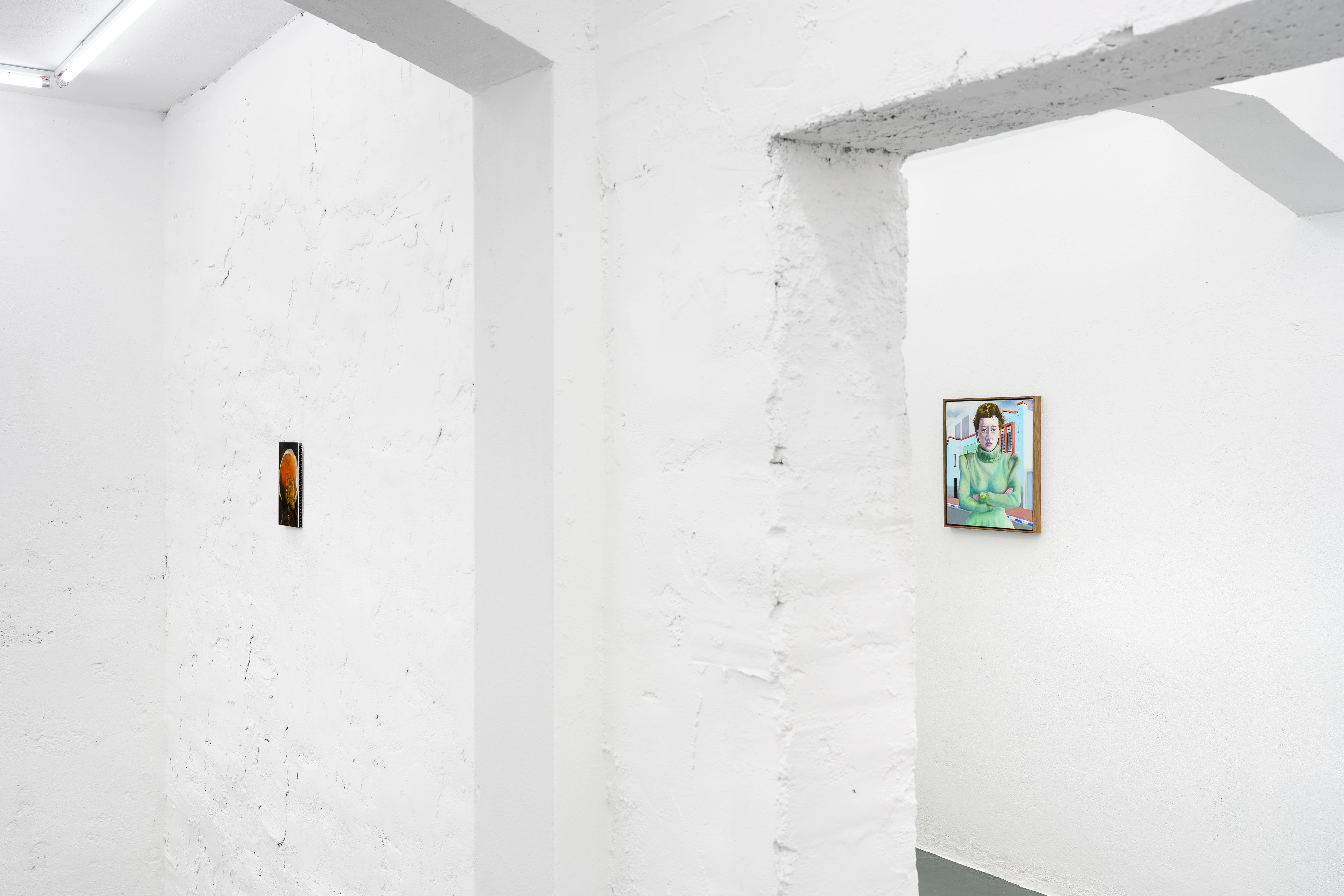 Installation view, Mirror Head (2026). Courtesy of the artists and FLAT$, Düsseldorf. Photography by Jana Buch.
