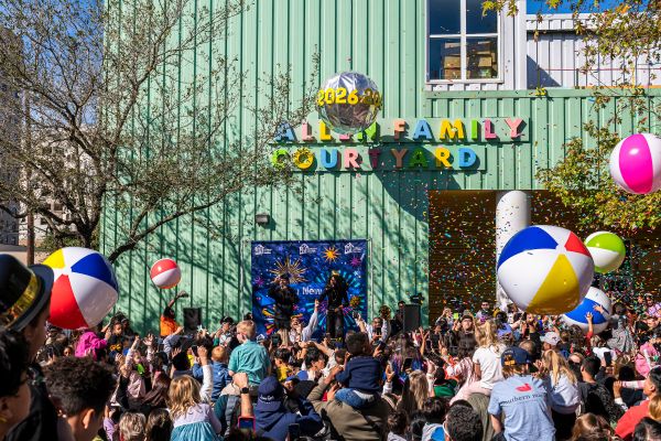 3,500 Celebrate NYE at the Museum