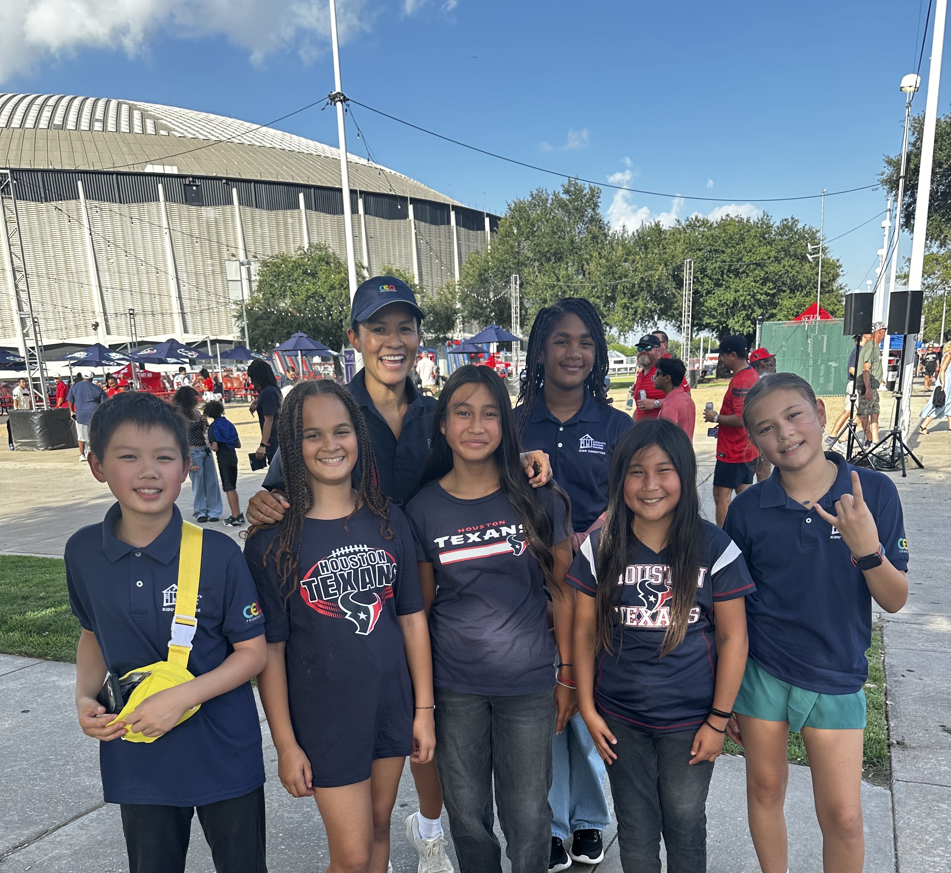 Thanking Volunteers with a Trip to the Texans