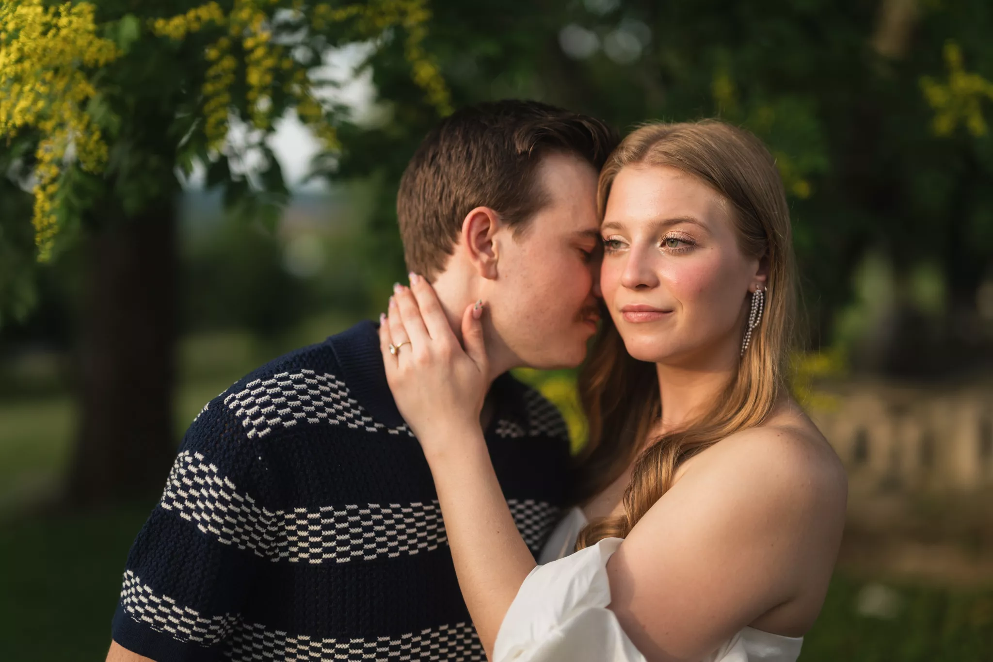 Pittsburgh Engagement Photographer 