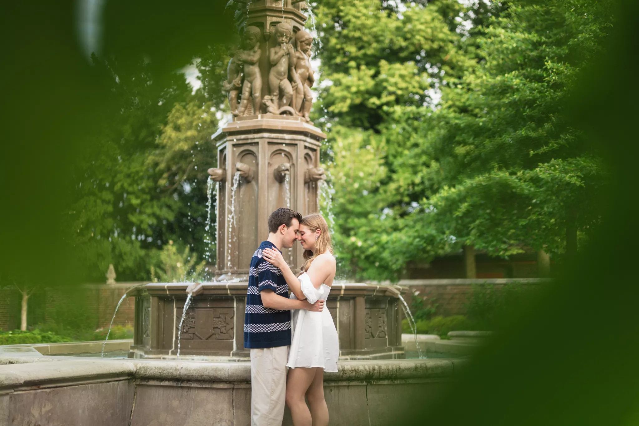 Pittsburgh Engagement Photographer 