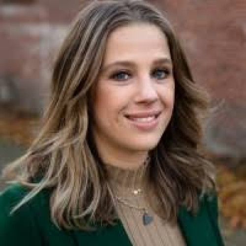 Portretfoto van Kimberley van der Wal, Business Developer @ Wolkat Group