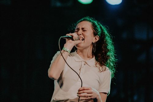 Nicky MacKenzie brings her own blend of R&B and pop to Capital Daily Festival