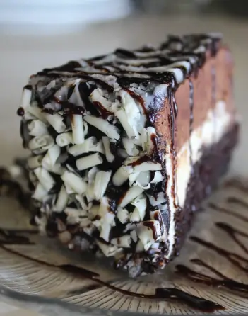 CHOCOLATE CHEESECAKE