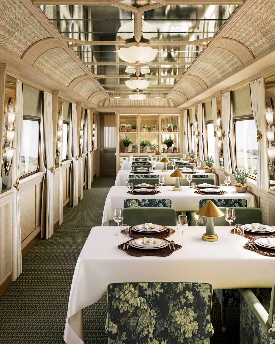Belmond Grand Hibernian Restaurant Cars