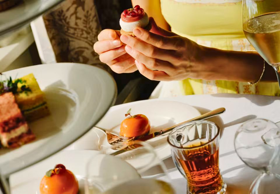Dining aboard the Belmond Grand Hibernian
