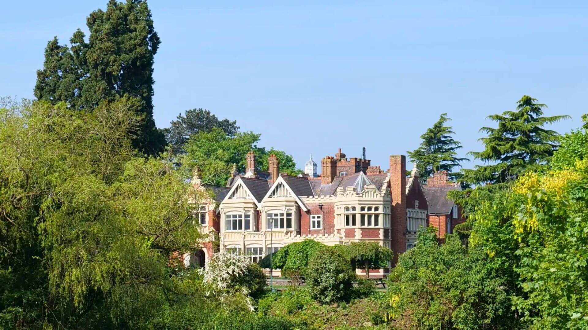 Luxury Train to Bletchley Park