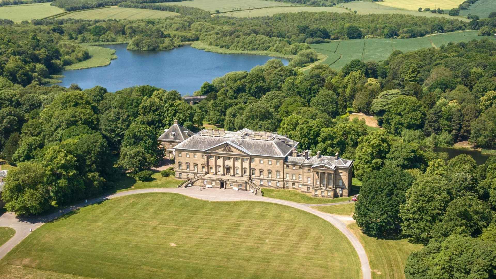 British Pullman to Chatsworth House