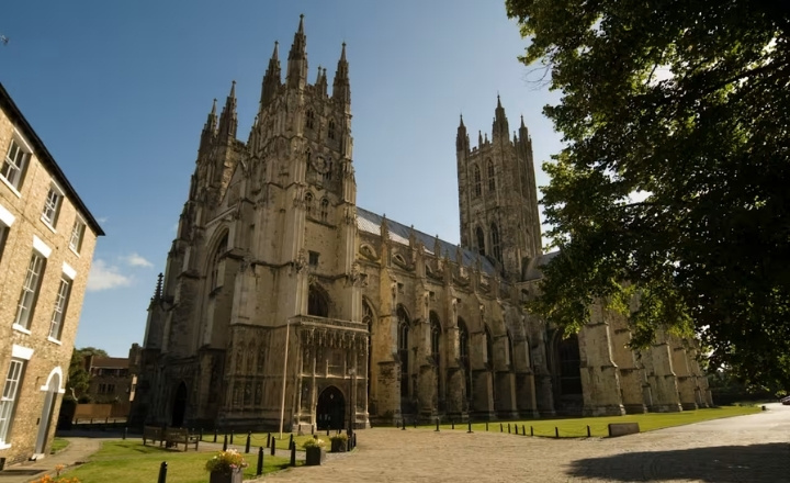 Canterbury Christmas Carols aboard the British Pullman