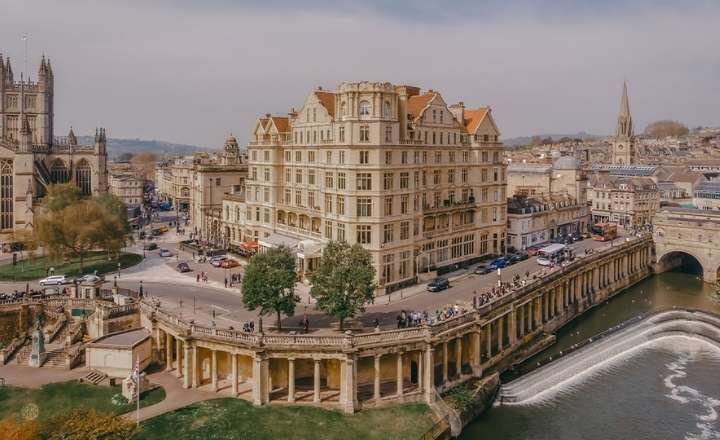 Visit Bath by luxury train on the Northern Belle