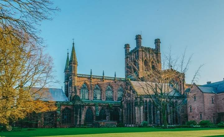 Explore Historic Chester and a guided tour of the Cathedral with the Northern Belle