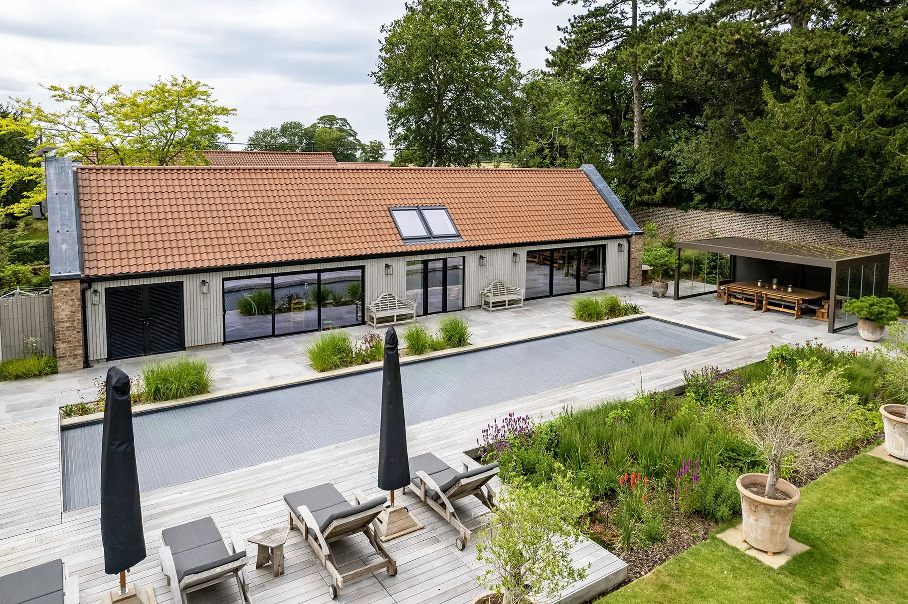 Living Pool Cover