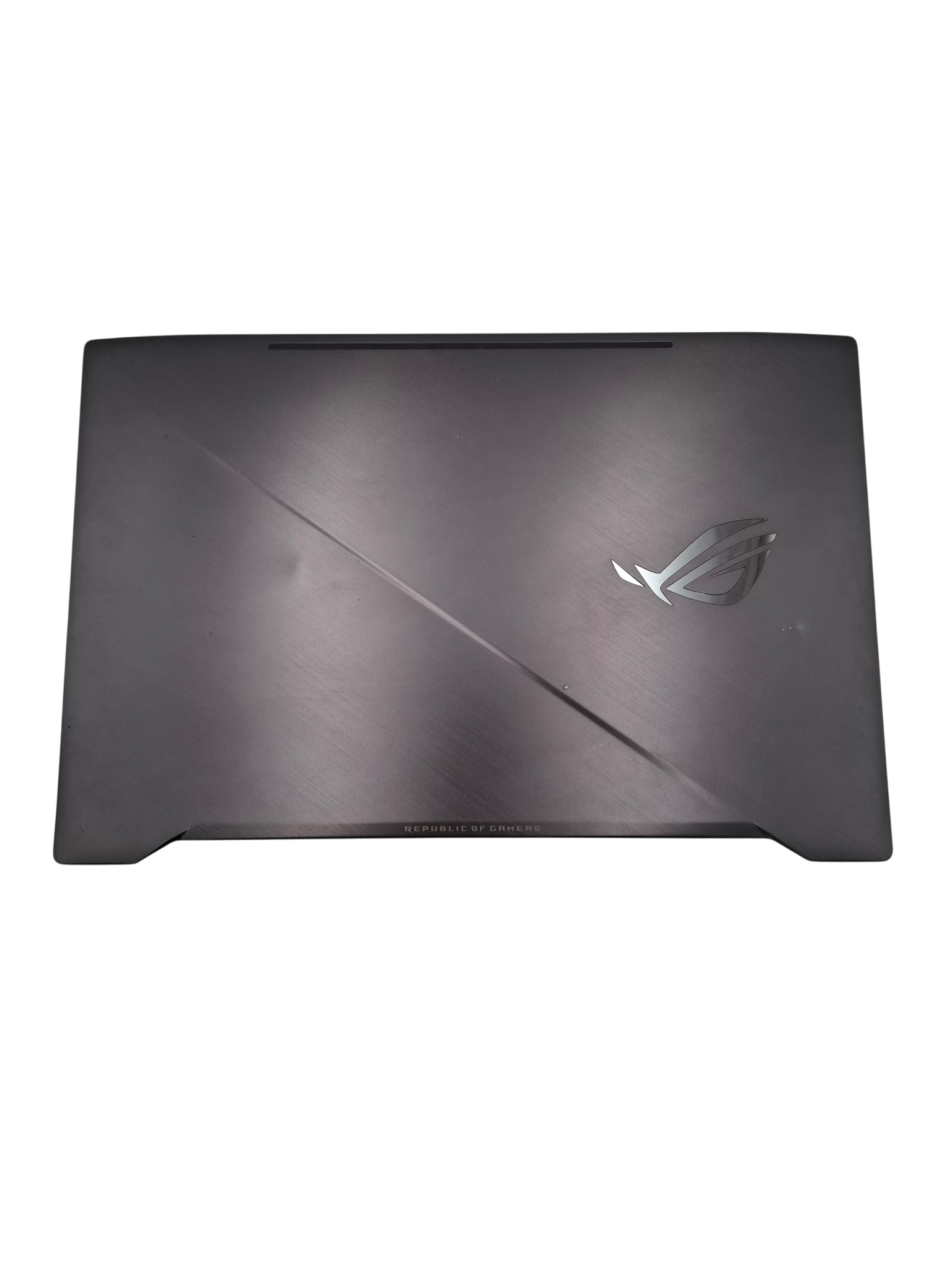 Asus-Rog-Strix-GL703GM-Kijelző-Hátlap