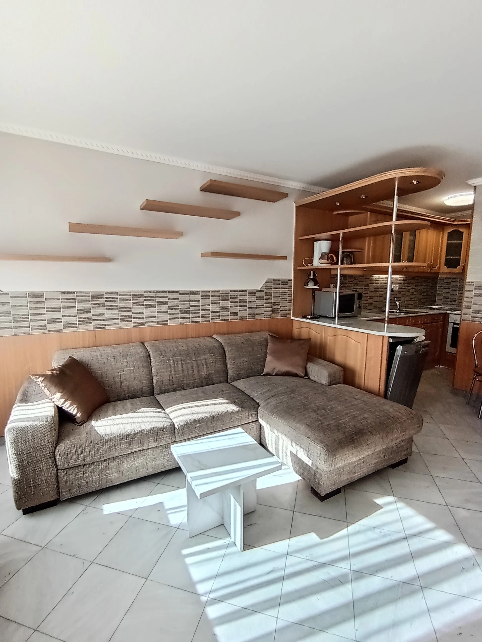 Kiadó lakás közvetlen a Semmelweis Egyetemmel szemben a 3. emeleten