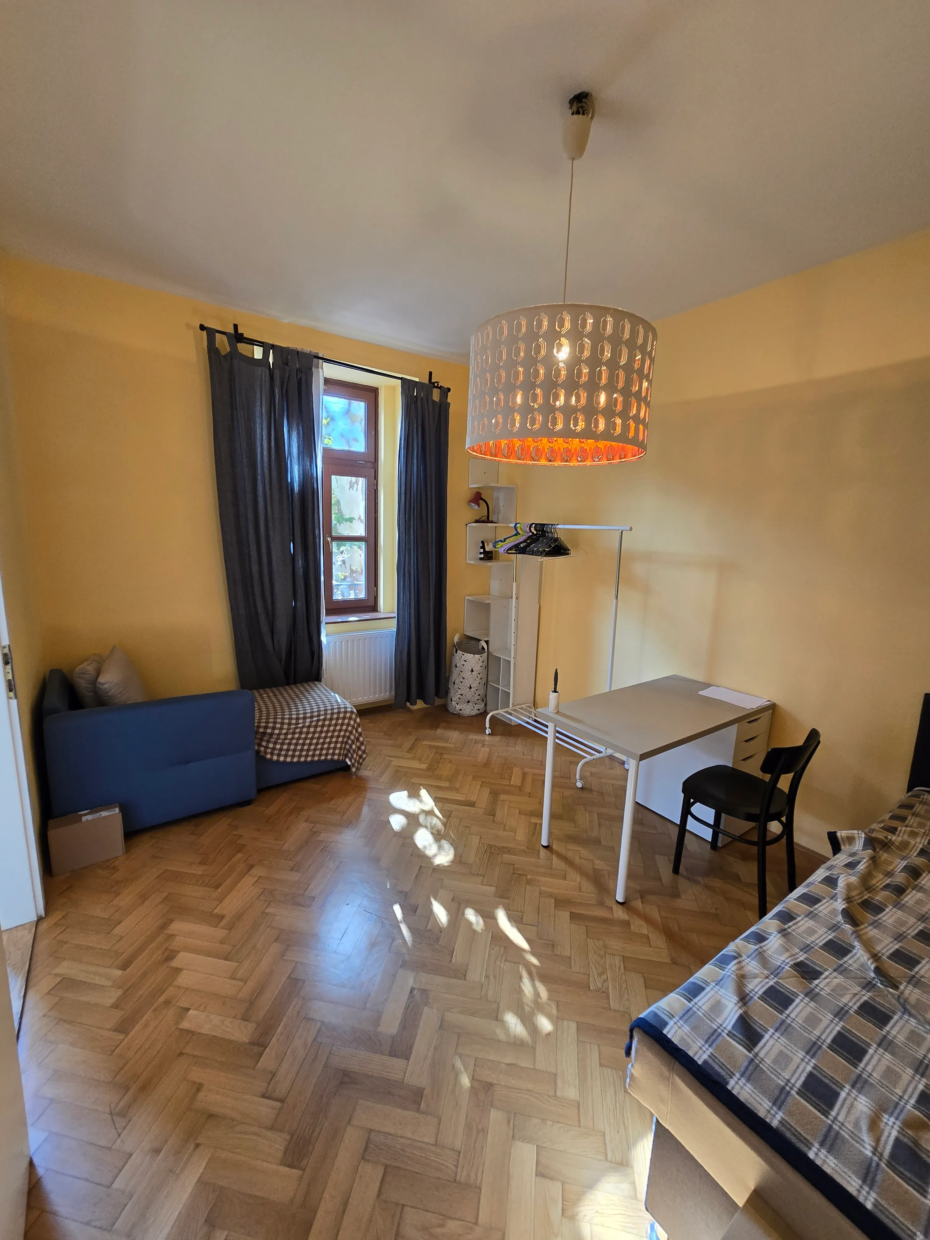 38 nm nagyságú lakás kiadó Bokréta utcában, a Ferenc térnél