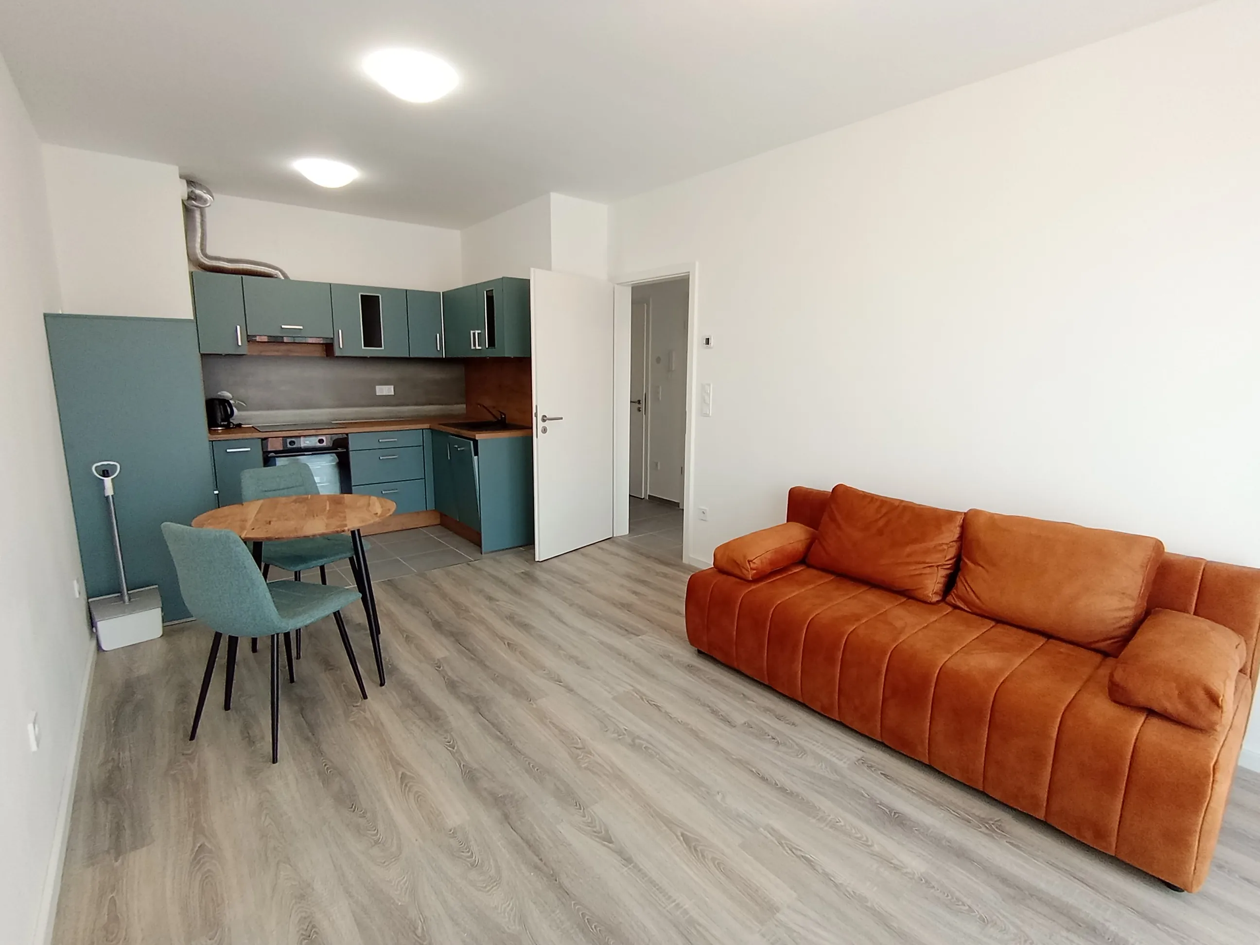 Újépítésű egy hálószobás lakás kiadó a Mester utcában