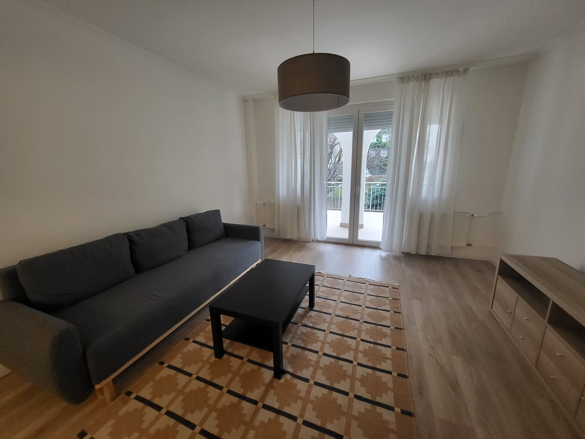 Kiadó 60 m2-es lakás a Berzenczey utcában