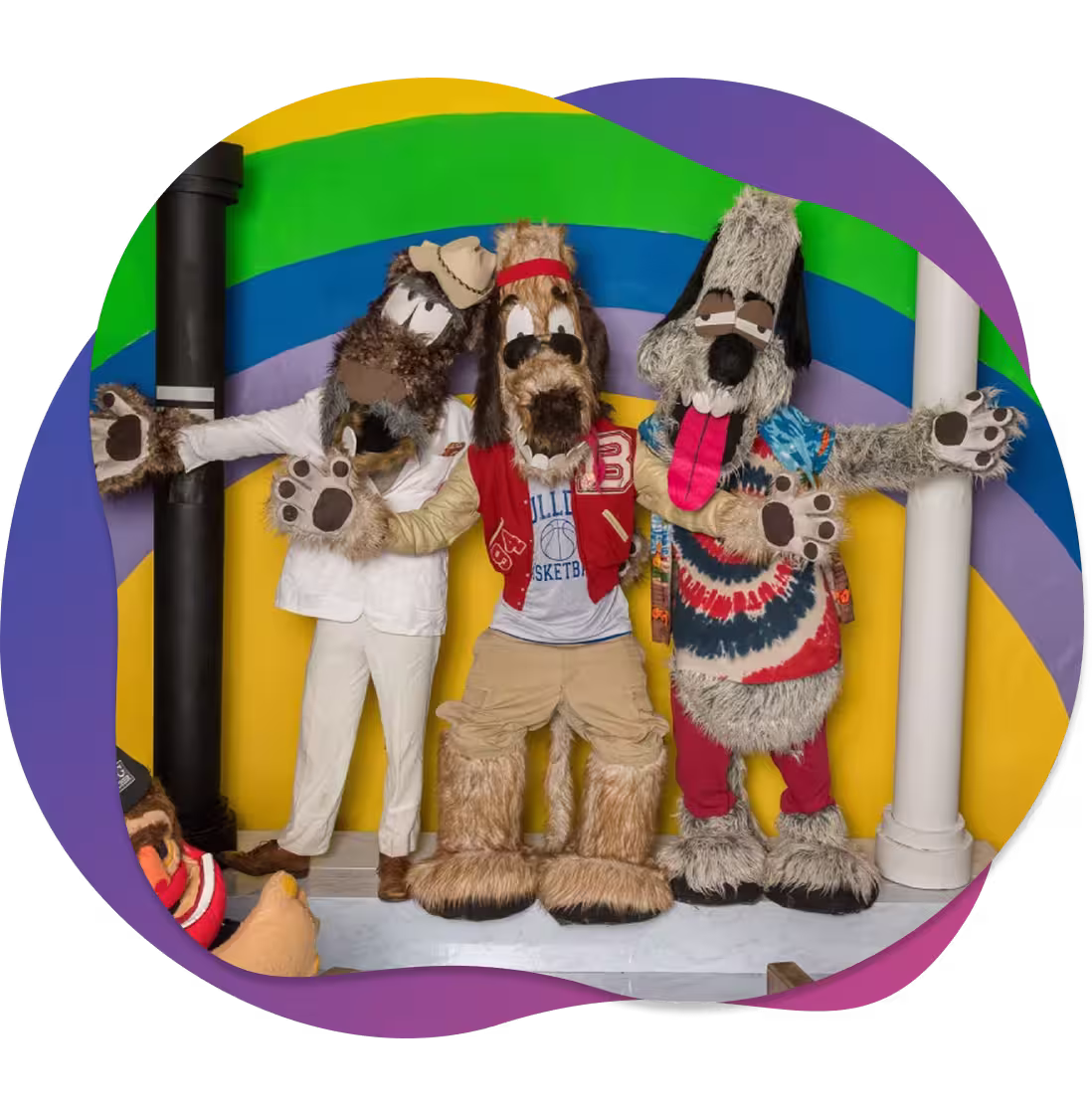 A group of dog-like tourists statues.