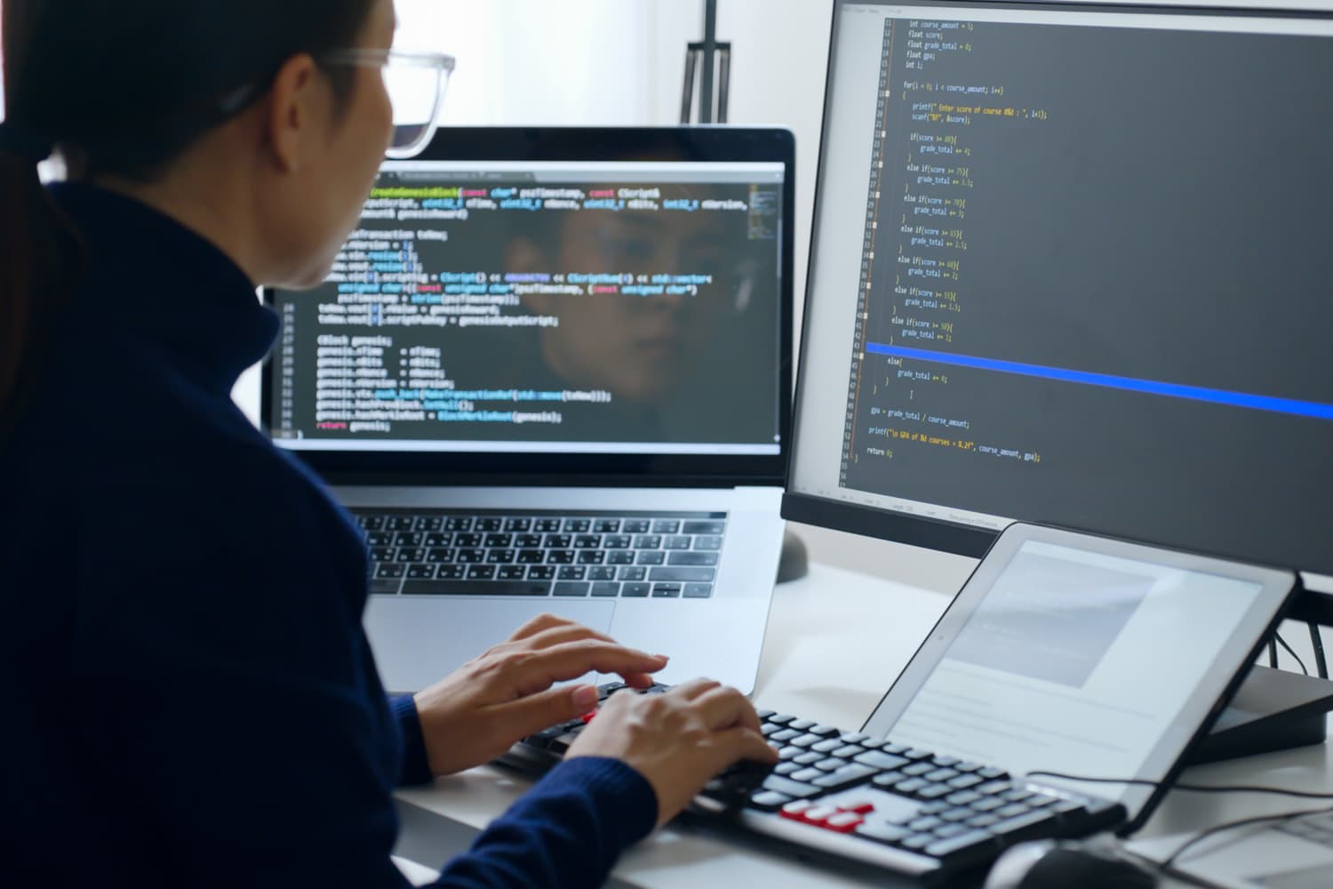 Support staff member for insurance software