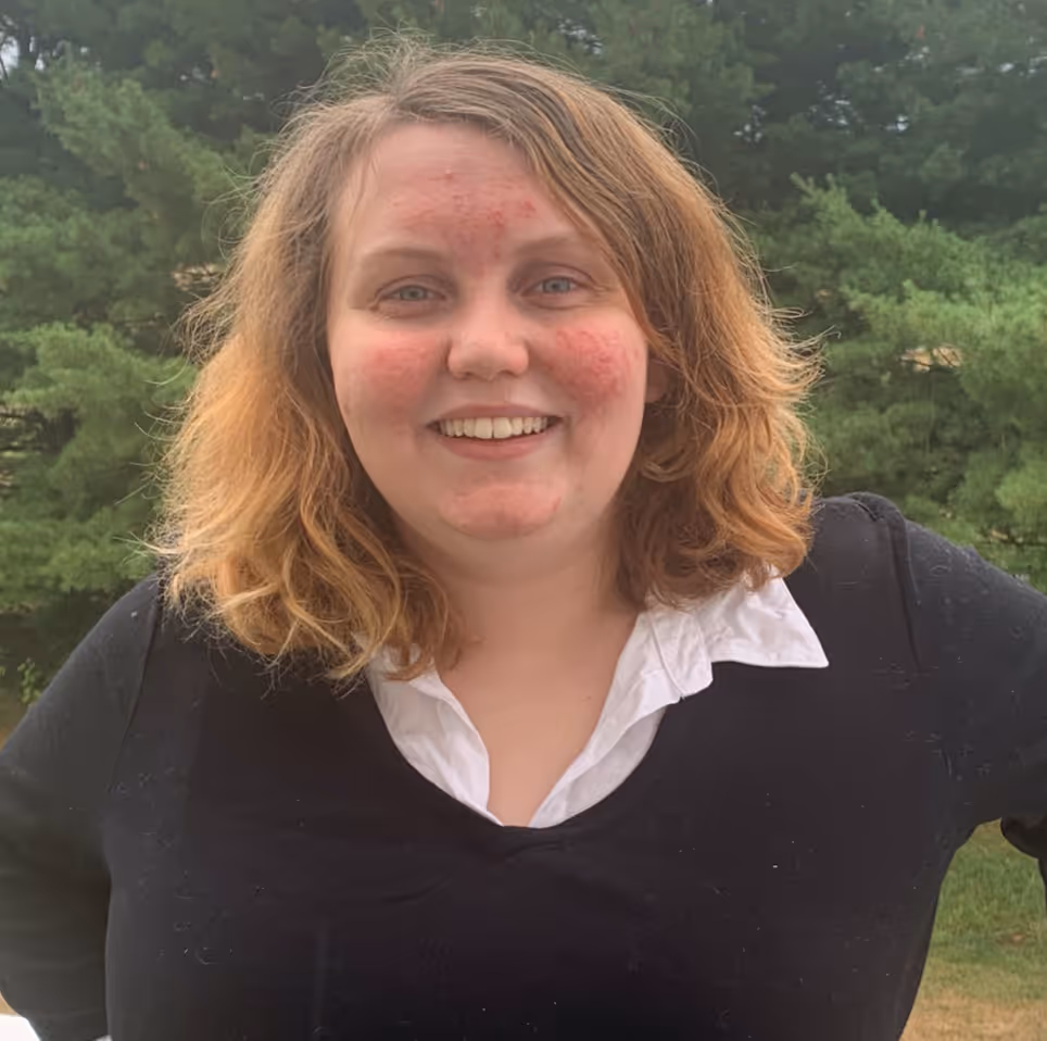Editing Guru + Book Nerd  Tess English