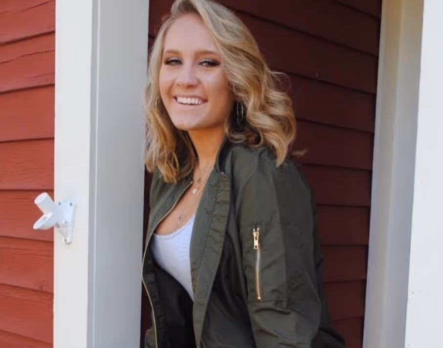 Writer + Communicator Abbey Royer