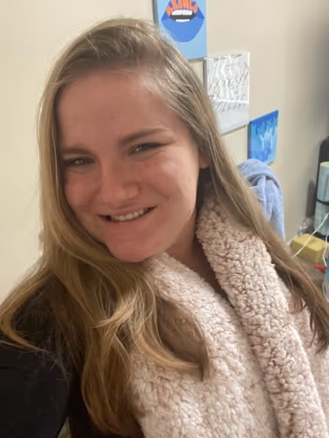 Avid Reader + Iced Coffee Lover Jessie Saalberg