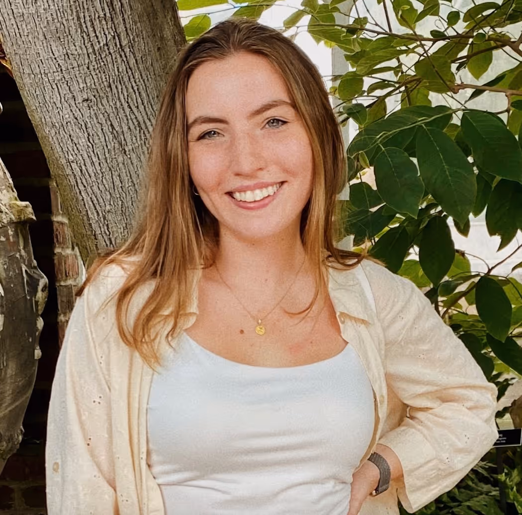 Photographer + Coffee Enthusiast Emma Saunders