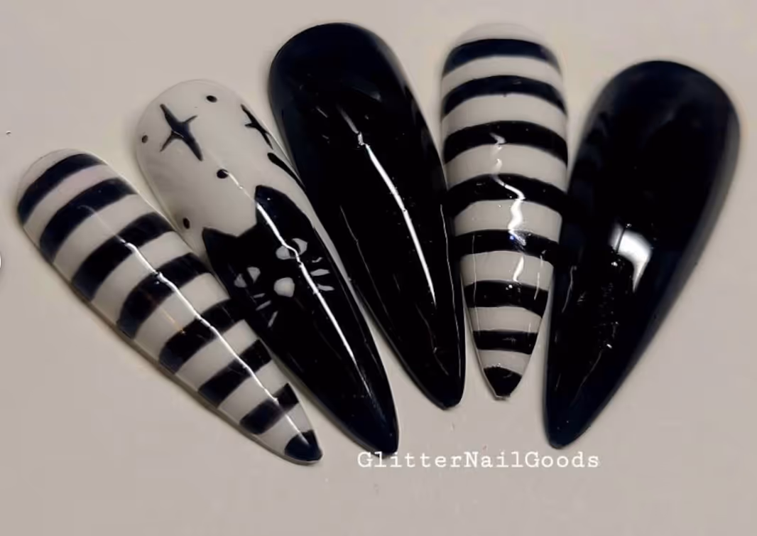 striped black cat acrylic nails set