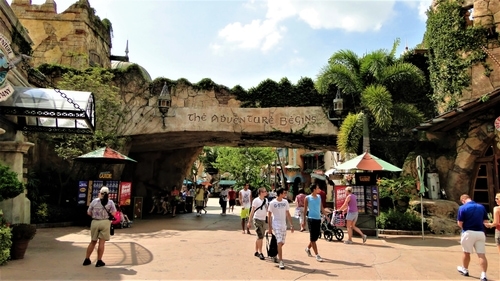 Universal Studios Orlando Islands of Adventure gate.