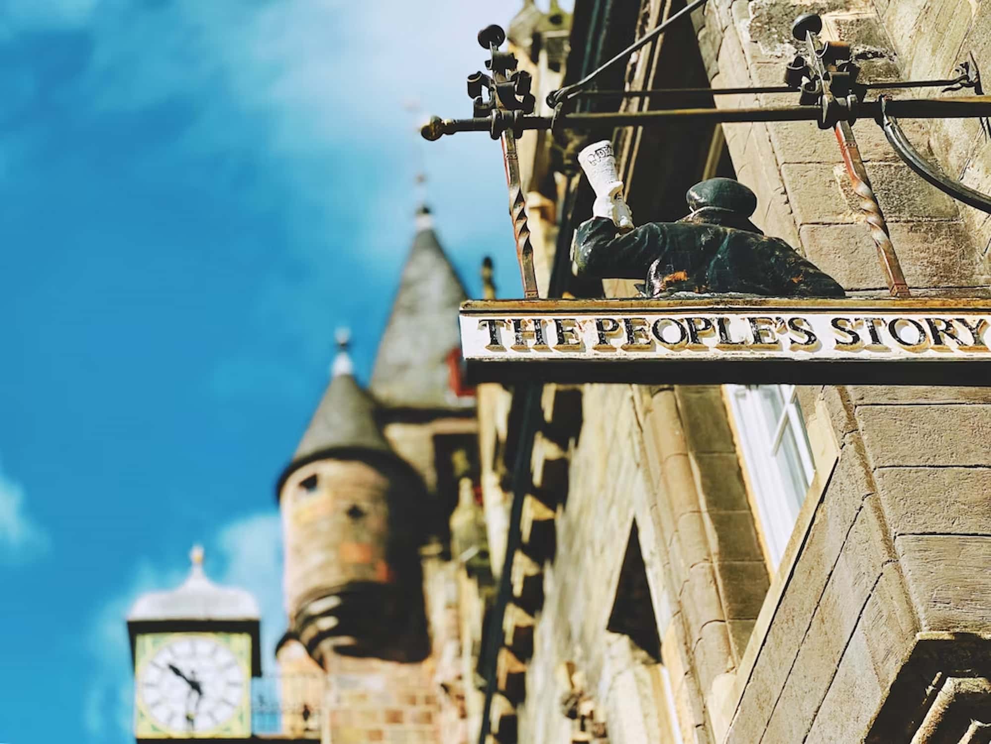 Dark Side of Edinburgh - 2 Hour Private Walking Tour